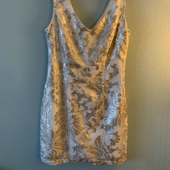 White & Gold Dress - Picture 1 of 2
